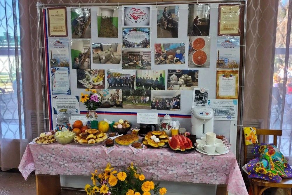 Выставки, ярмарка и концерт: в Рубцовском районе отпраздновали день начала сбора урожая Выставки, ярмарка и концерт: в Рубцовском районе отпраздновали день начала сбора урожая