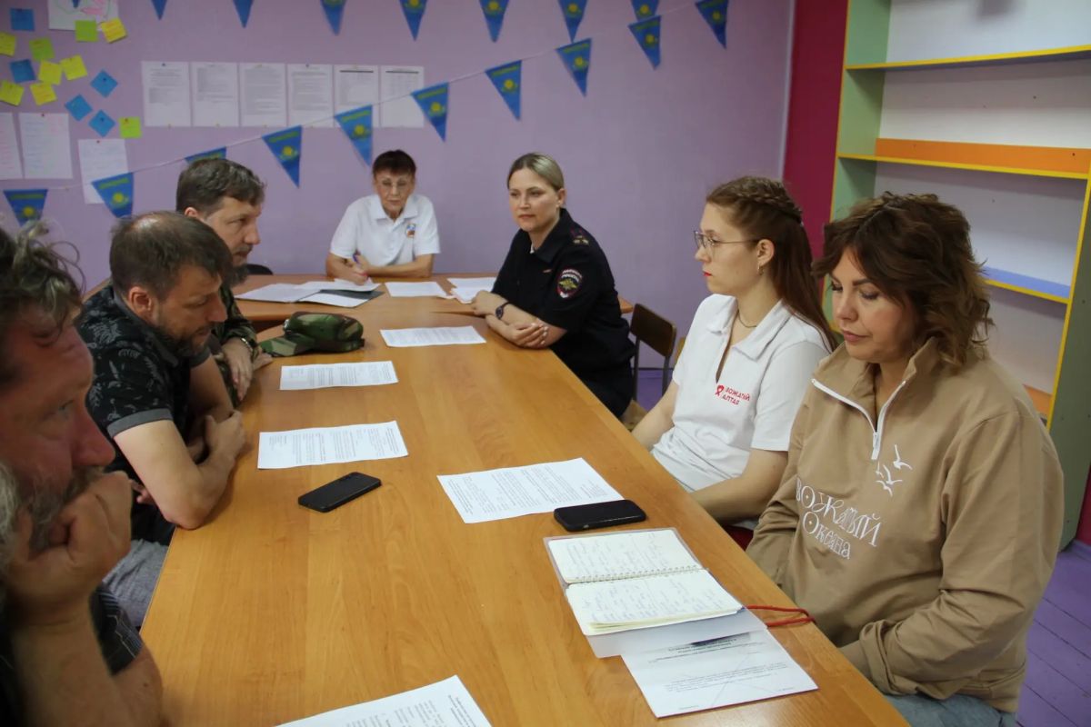 В «Международной летней детской деревне «Алтай» состоялась диалоговая площадка по актуальным вопросам воспитания подрастающего поколения В «Международной летней детской деревне «Алтай» состоялась диалоговая площадка по актуальным вопросам воспитания подрастающего поколения