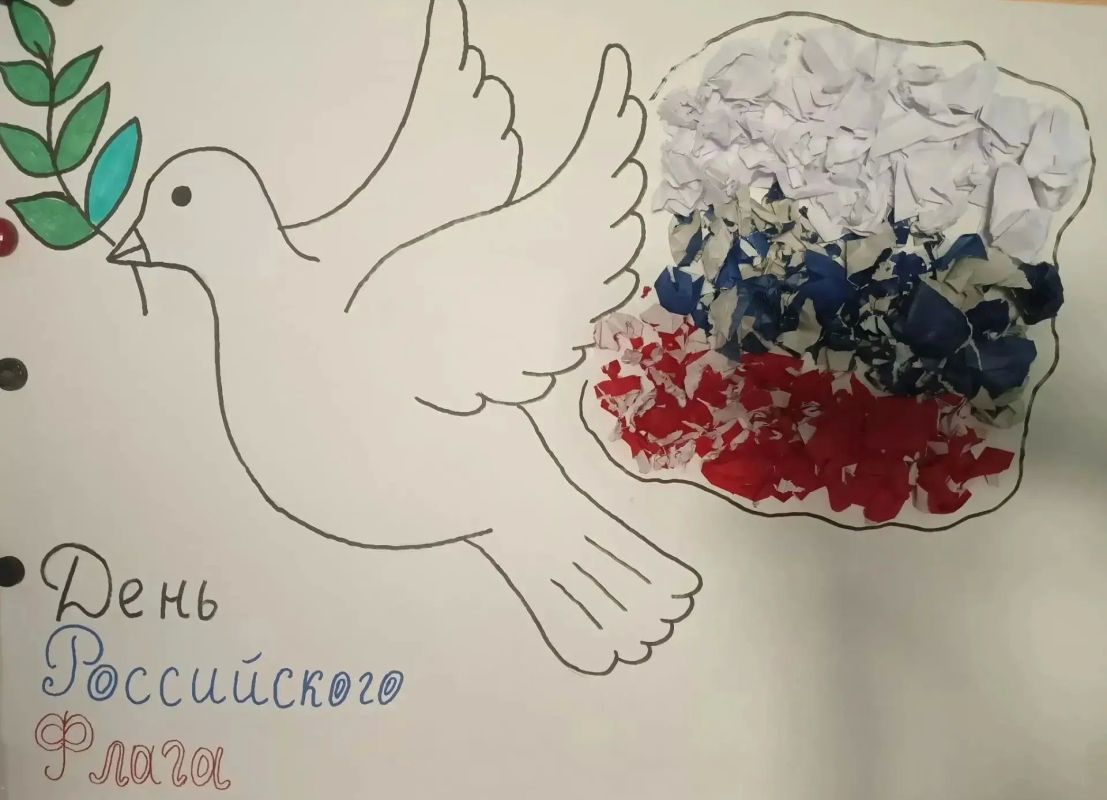 В детских садах Барнаула отмечают День Государственного флага В детских садах Барнаула отмечают День Государственного флага