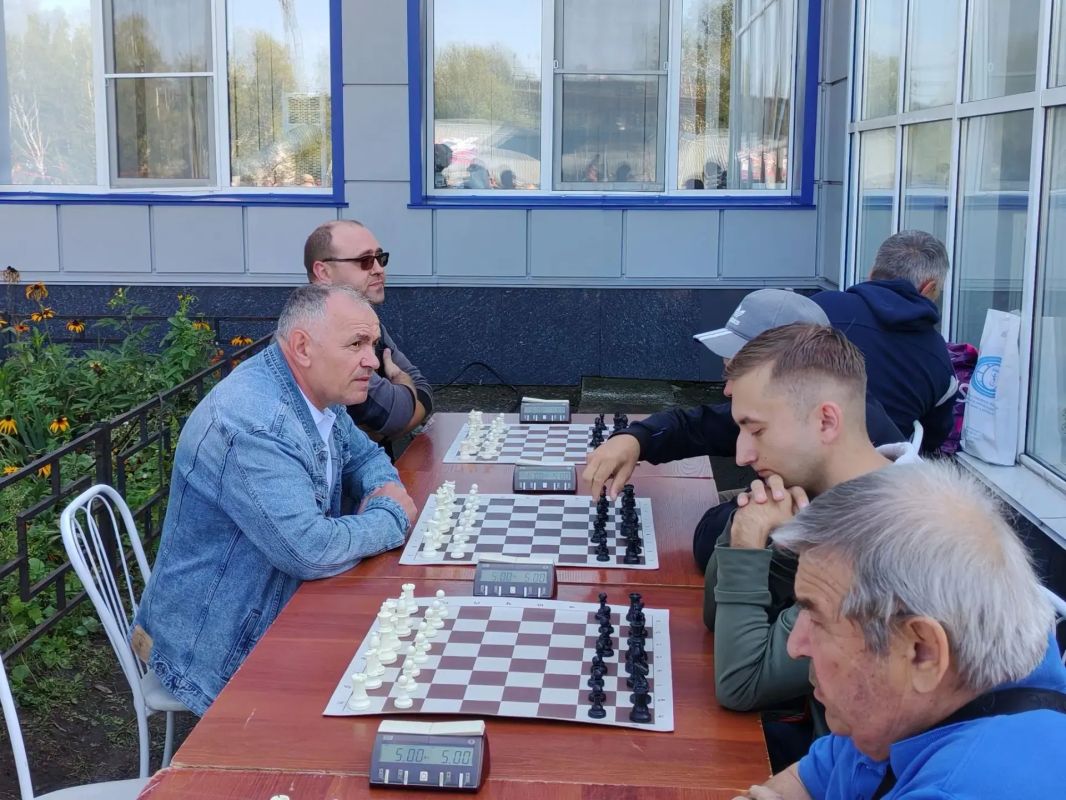 Патриотический праздник проходит в Барнауле Патриотический праздник проходит в Барнауле