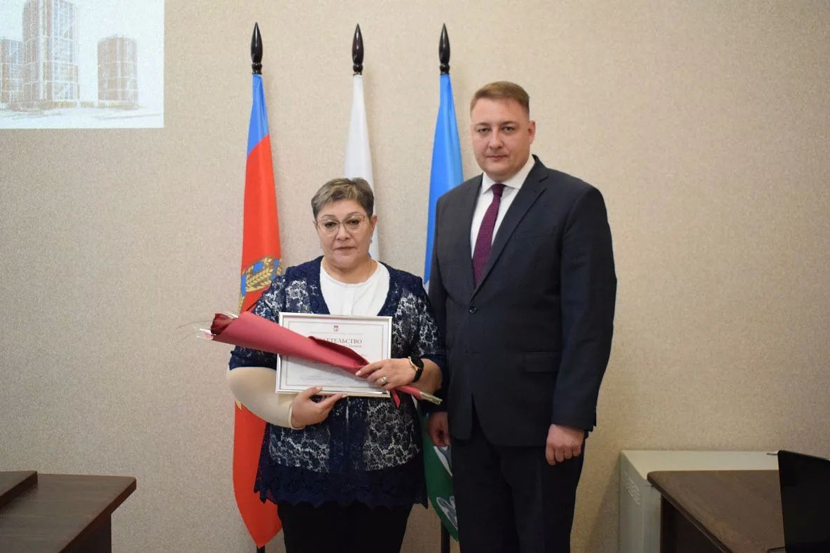 В районах города стартовали торжественные церемонии открытия обновлённых Досок Почета В районах города стартовали торжественные церемонии открытия обновлённых Досок Почета