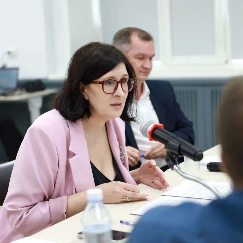В Алтайском крае обсудили лучшие практики подготовки ИТ-специалистов В Алтайском крае обсудили лучшие практики подготовки ИТ-специалистов