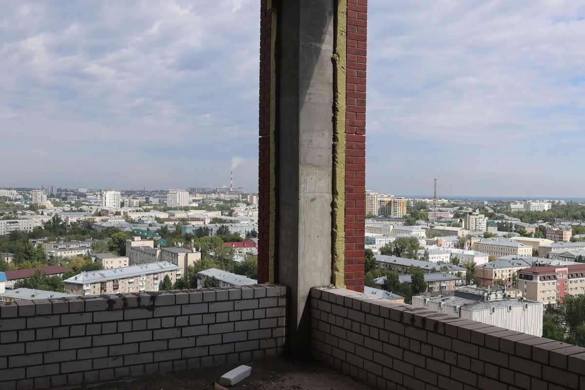 Кирпичный ритм и Барнаул с высоты Кирпичный ритм и Барнаул с высоты