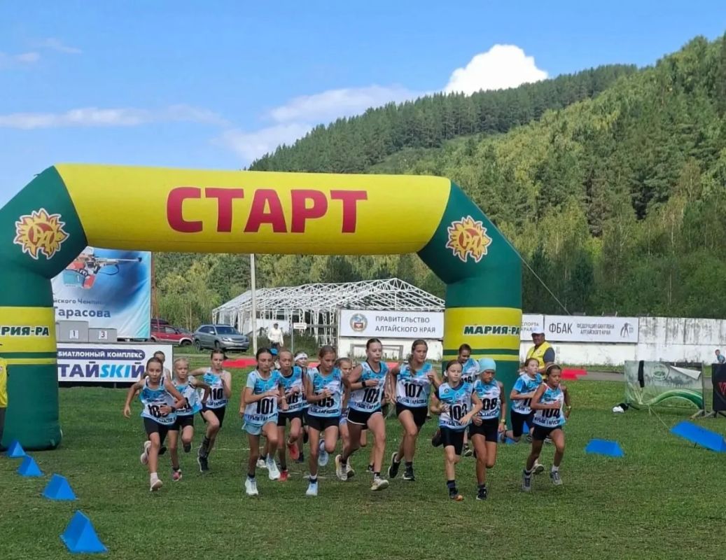 В Алтайском районе юные биатлонисты вновь разыграли призы «Кубка Сергея Тарасова» в летнем формате В Алтайском районе юные биатлонисты вновь разыграли призы «Кубка Сергея Тарасова» в летнем формате