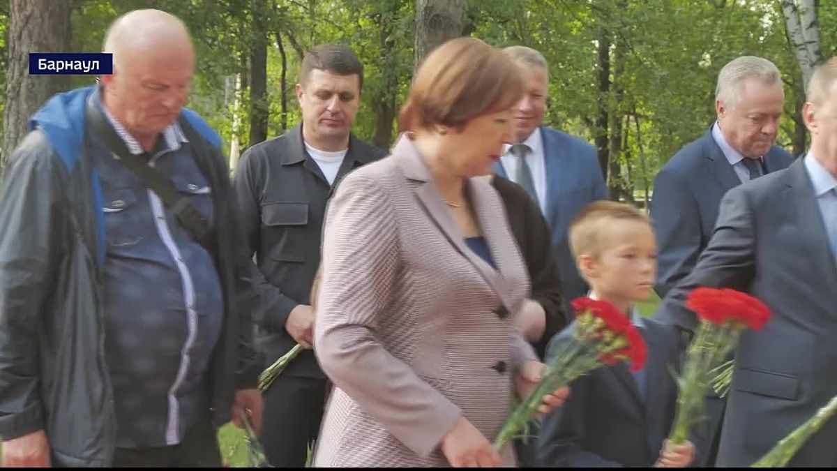 В Барнауле почтили память Героя России Игоря Иванова