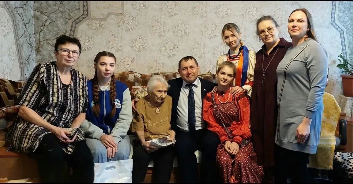 Виктор Томенко: 105 лет сегодня исполнилось Евгении Алексеевне Лысвей, участнице Великой Отечественной войны Виктор Томенко: 105 лет сегодня исполнилось Евгении Алексеевне Лысвей, участнице Великой Отечественной войны