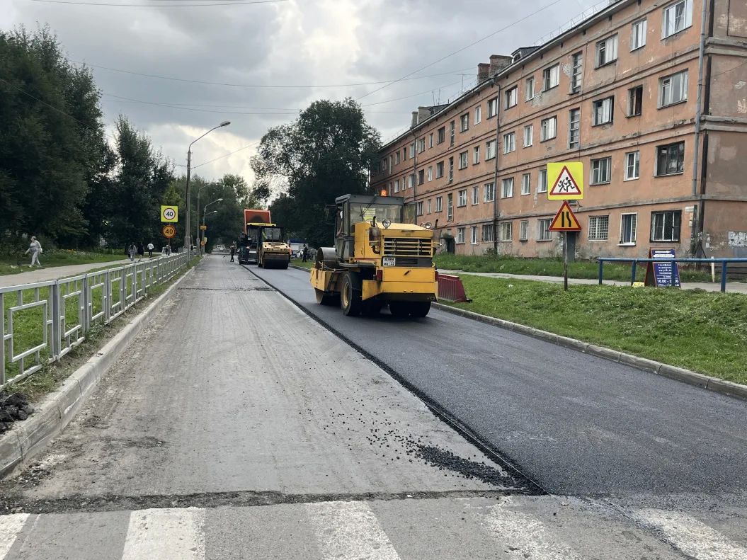 В Барнауле приступили к асфальтированию участка улицы Эмилии Алексеевой в рамках нацпроекта «Инфраструктура для жизни» В Барнауле приступили к асфальтированию участка улицы Эмилии Алексеевой в рамках нацпроекта «Инфраструктура для жизни»