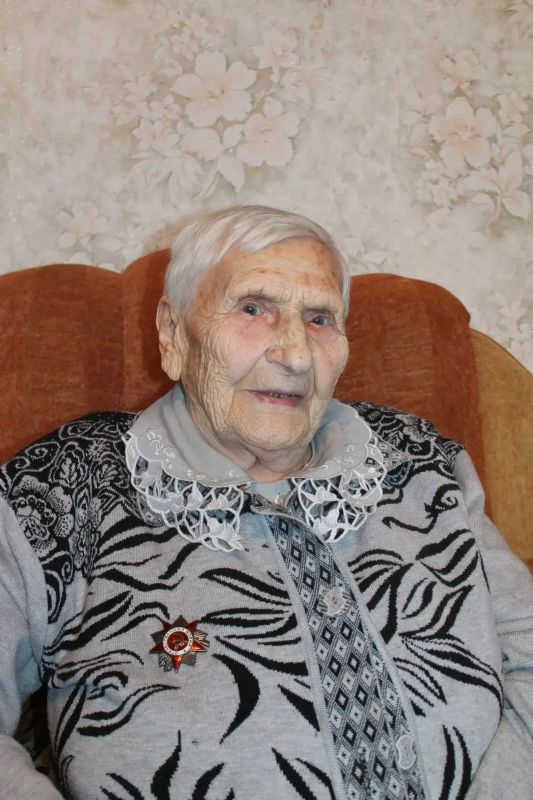 Виктор Томенко: 105 лет сегодня исполнилось Евгении Алексеевне Лысвей, участнице Великой Отечественной войны Виктор Томенко: 105 лет сегодня исполнилось Евгении Алексеевне Лысвей, участнице Великой Отечественной войны