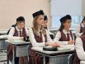 С 1 сентября школьникам запретят пользоваться телефонами на уроках