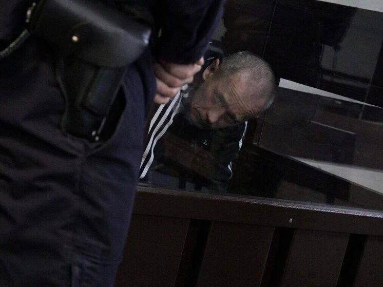 Осуждённый за 11 убийств барнаульский маньяк попросился на свободу