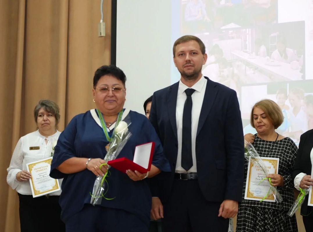 В Бийске состоялось традиционное августовское педагогическое совещание В Бийске состоялось традиционное августовское педагогическое совещание