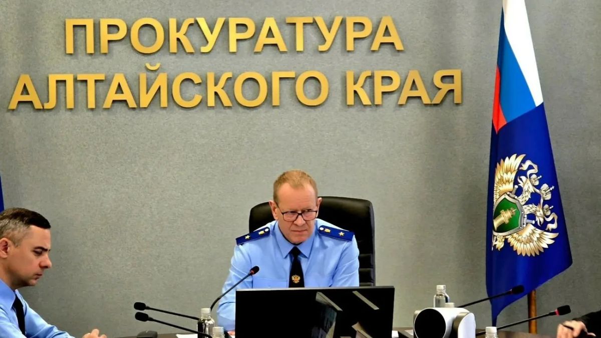 «Темпы надо ускорить». Новый алтайский прокурор провел совещание по подготовке края к зиме