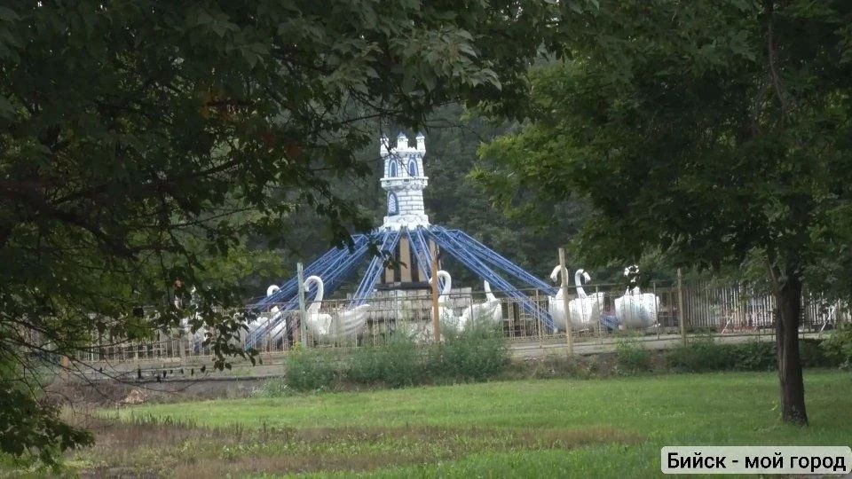 Эта территория за последние 110 лет не претерпела своего назначения, а именно она всегда была парком отдыха Эта территория за последние 110 лет не претерпела своего назначения, а именно она всегда была парком отдыха