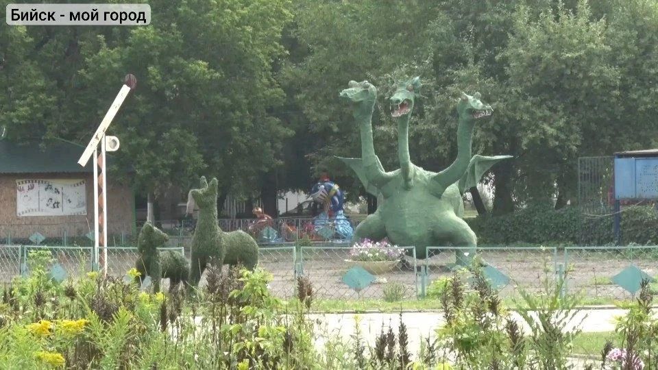 Эта территория за последние 110 лет не претерпела своего назначения, а именно она всегда была парком отдыха Эта территория за последние 110 лет не претерпела своего назначения, а именно она всегда была парком отдыха