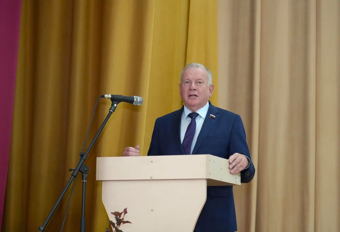 В Бийске состоялось традиционное августовское педагогическое совещание В Бийске состоялось традиционное августовское педагогическое совещание
