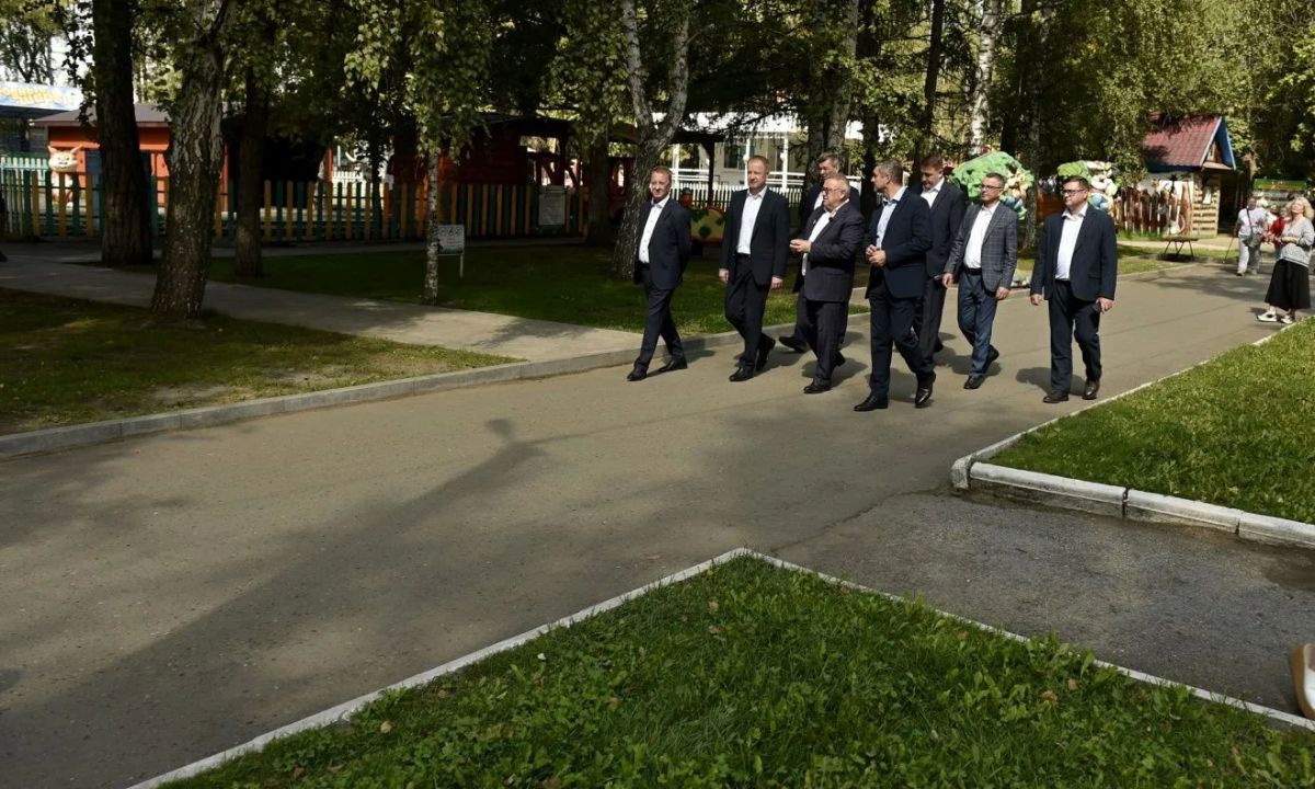 Виктор Томенко в мессенджере «Макс» подчеркнул, что работы и планов еще много, и власти обязательно продолжат заниматься благоустройством этой зоны Виктор Томенко в мессенджере «Макс» подчеркнул, что работы и планов еще много, и власти обязательно продолжат заниматься благоустройством этой зоны