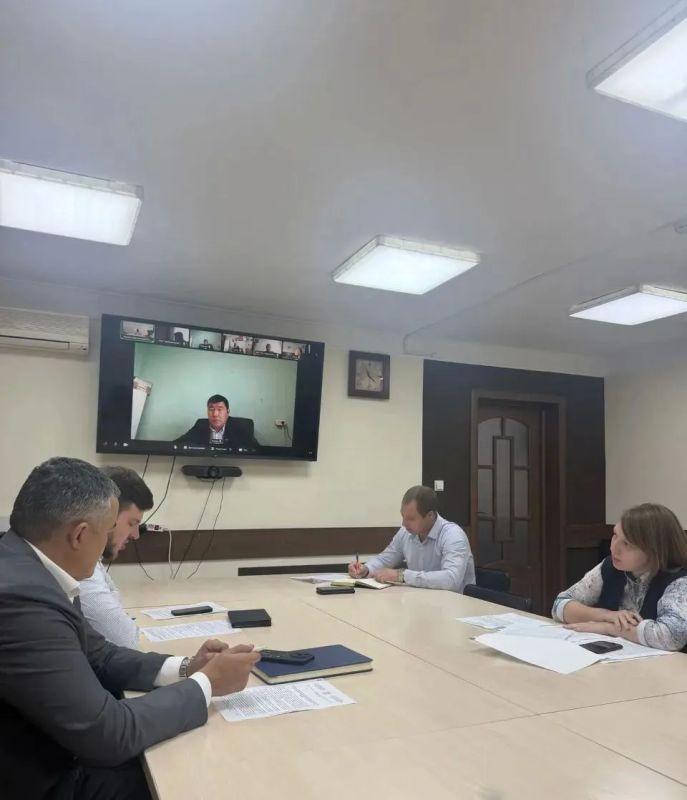 В Министерстве транспорта и дорожного хозяйства Республики Алтай состоялось совещание по реализации поручения Президента Российской Федерации — обустроить пешеходные переходы в соответствии с национальными стандартами