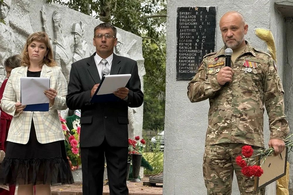Аллею Героев открыли в селе Вылково Тюменцевского района