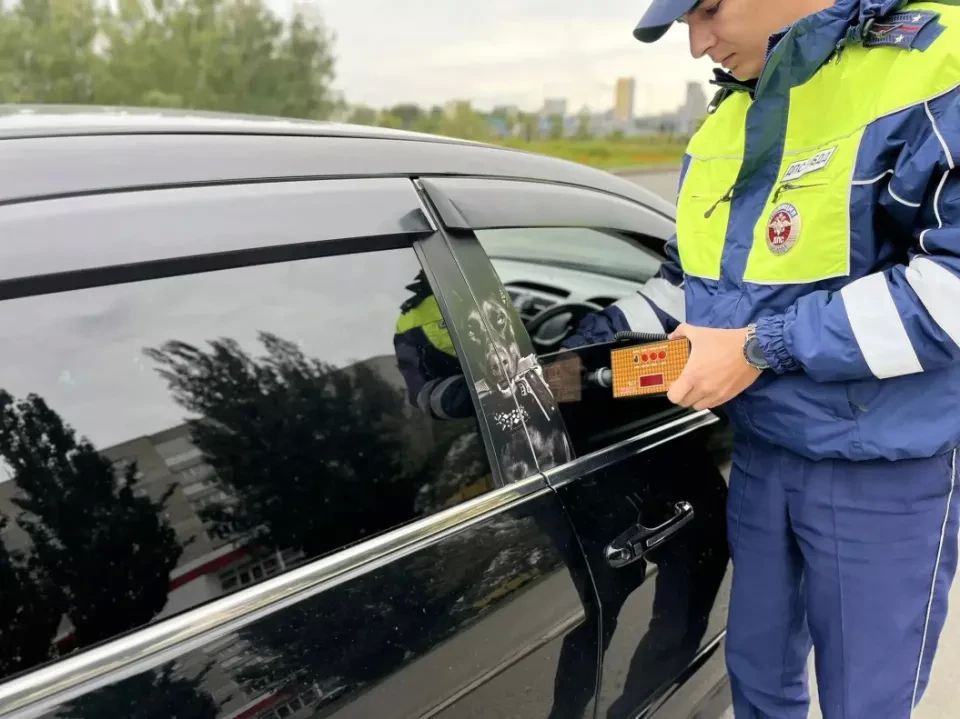 В Барнауле на рейде по прямотоку поймали пьяного водителя и четырех без прав В Барнауле на рейде по прямотоку поймали пьяного водителя и четырех без прав