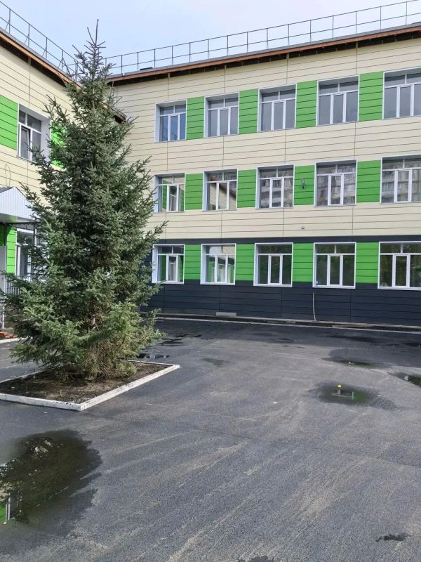 Прокурор города Бийска Владимир Евдокимов принял участие в торжественной линейке, посвященной 1 сентября, в МБОУ "Средняя общеобразовательная школа 41" Прокурор города Бийска Владимир Евдокимов принял участие в торжественной линейке, посвященной 1 сентября, в МБОУ "Средняя общеобразовательная школа 41"