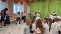 #МойДетскийСад. Детский сад №281 города Барнаула присоединился к празднованию Дня Знаний! К ребятам старшего возраста пришел волшебник Недоучка и вместо королевы Знаний пригласил Лень