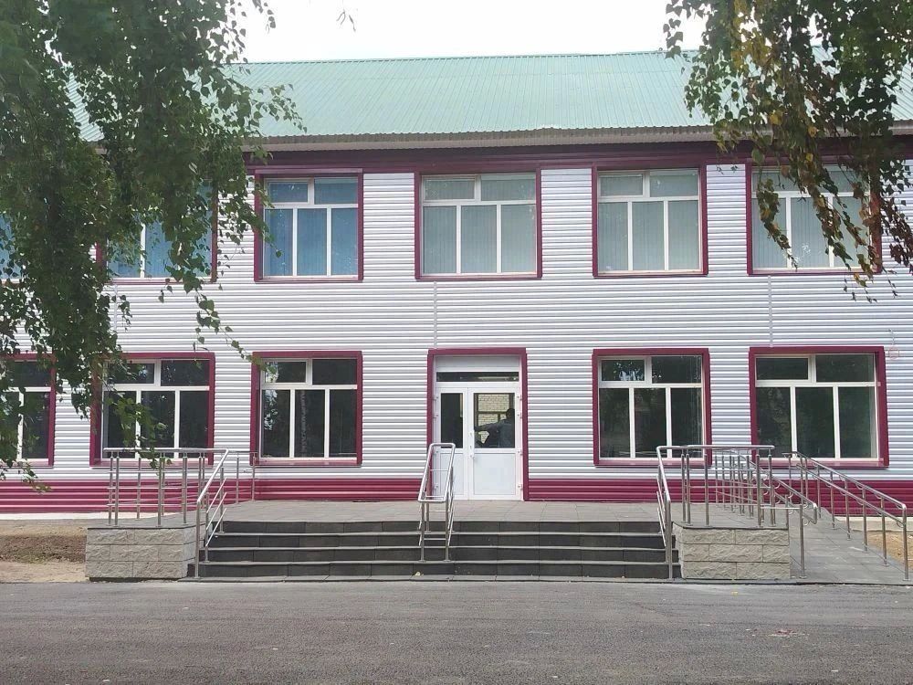 Дорогие друзья! Сегодня, 1 сентября, в День знаний, по всему Алтайскому краю проходят торжественные линейки Дорогие друзья! Сегодня, 1 сентября, в День знаний, по всему Алтайскому краю проходят торжественные линейки