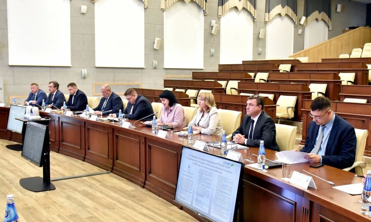 Комплексная работа по обеспечению чистоты воздуха ведётся в Барнауле Комплексная работа по обеспечению чистоты воздуха ведётся в Барнауле