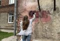 В Барнауле закрасили 20 надписей с рекламой наркотиков