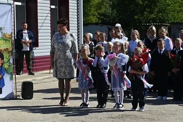 В День знаний после капитального ремонта открылась школа в Курьинском районе В День знаний после капитального ремонта открылась школа в Курьинском районе