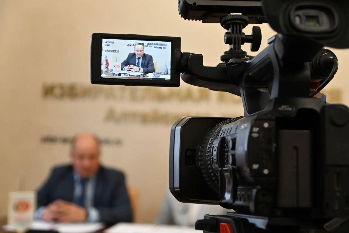Сергей Приб: «Общественная палата Алтайского края готова к эффективному и плодотворному взаимодействию на выборах» Сергей Приб: «Общественная палата Алтайского края готова к эффективному и плодотворному взаимодействию на выборах»