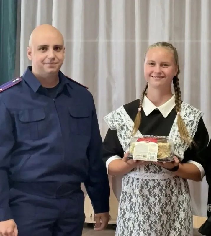В Алтайском крае следователи СК провели мероприятия, приуроченные к новому учебному году с воспитанниками подшефных детских учреждений В Алтайском крае следователи СК провели мероприятия, приуроченные к новому учебному году с воспитанниками подшефных детских учреждений