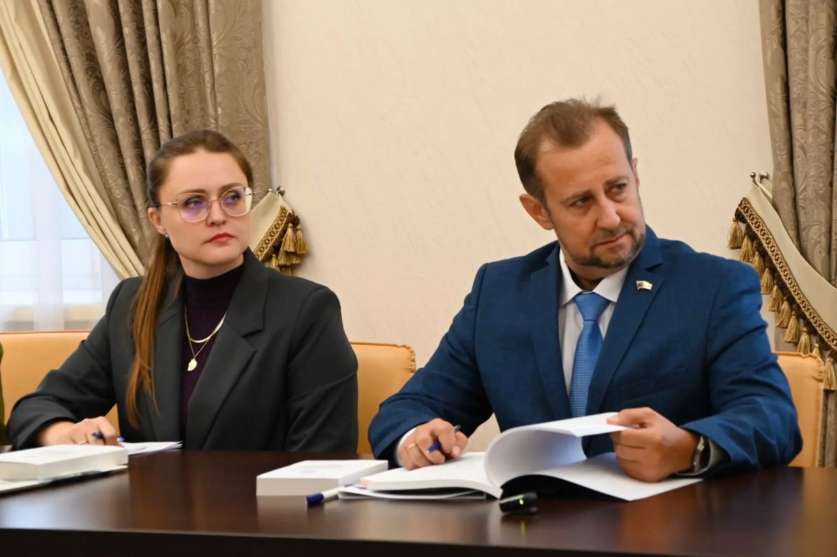 Состоялось подписание соглашения Избирательной комиссии Алтайского края и Общественной палаты Алтайского края Состоялось подписание соглашения Избирательной комиссии Алтайского края и Общественной палаты Алтайского края
