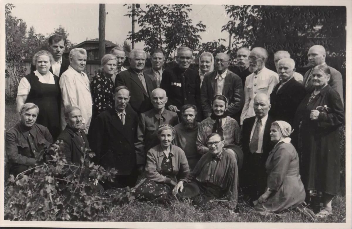 Давайте ненадолго перенесёмся в золотой сезон на Алтае прошлого столетия Давайте ненадолго перенесёмся в золотой сезон на Алтае прошлого столетия