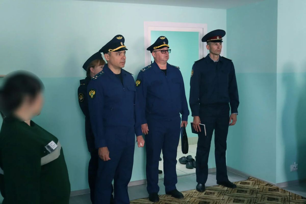Заместитель прокурора Алтайского края Дмитрий Патлаев оценил состояние законности в ФКУ ИК-6 УФСИН России по Алтайскому краю Заместитель прокурора Алтайского края Дмитрий Патлаев оценил состояние законности в ФКУ ИК-6 УФСИН России по Алтайскому краю