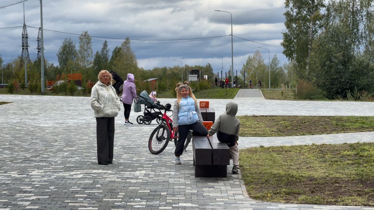 Виктор Томенко оценил новые общественные пространства в Заринске Виктор Томенко оценил новые общественные пространства в Заринске