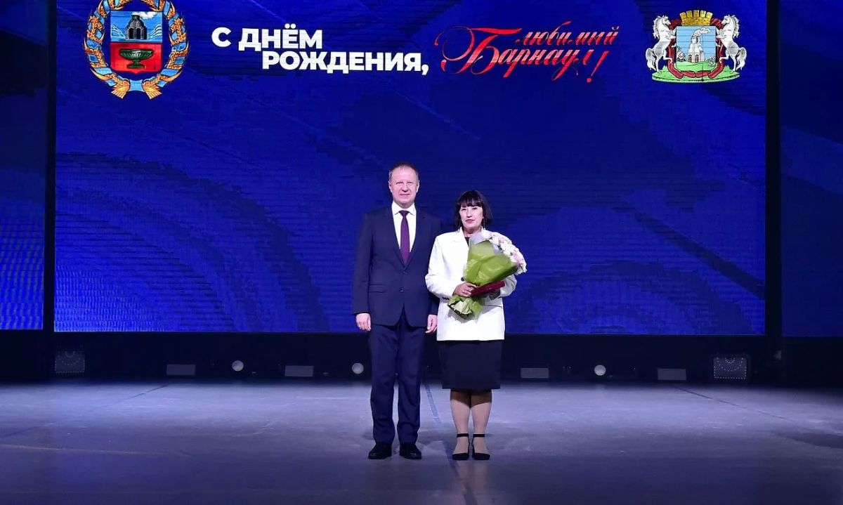 В канун Дня города барнаульцам вручили высокие награды В канун Дня города барнаульцам вручили высокие награды