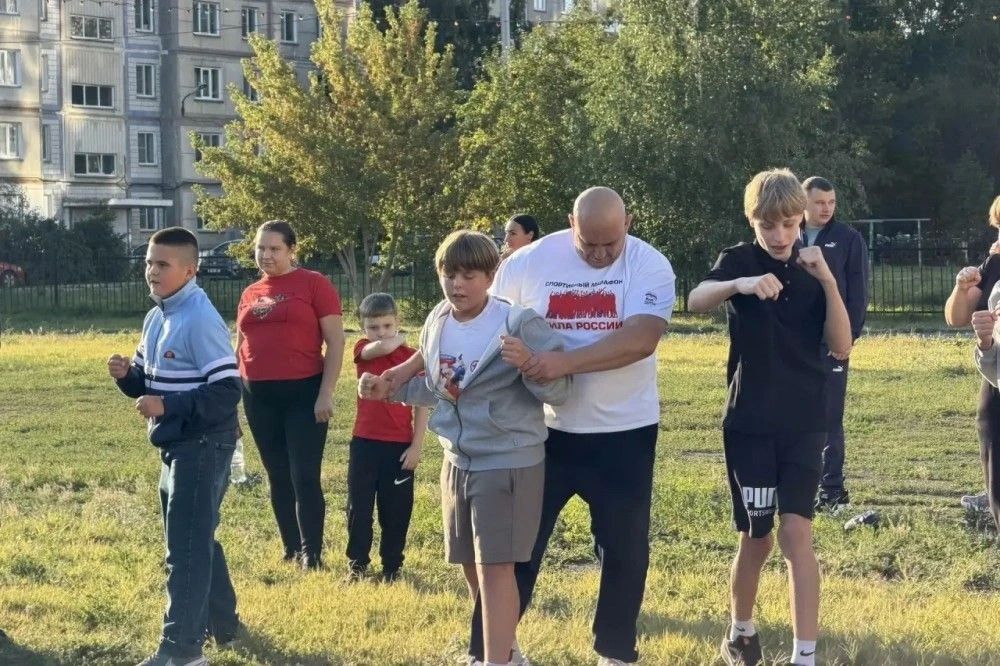 Григорий Бахтин принял участие в спортивном марафоне «Сила России» в Бийске Григорий Бахтин принял участие в спортивном марафоне «Сила России» в Бийске