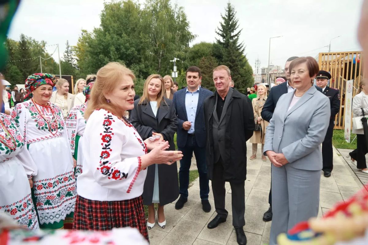 В Барнауле прошел юбилейный Фестиваль национальных культур В Барнауле прошел юбилейный Фестиваль национальных культур