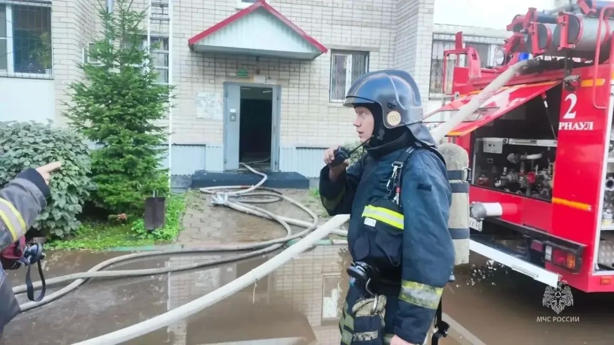Ночью в Алтайском крае произошли три пожара Ночью в Алтайском крае произошли три пожара