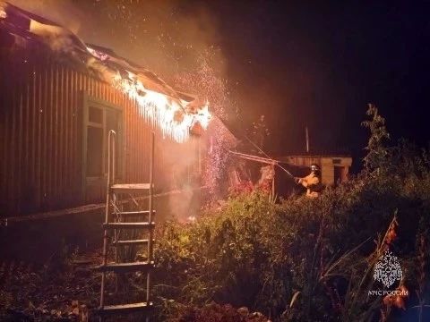 Три крупных пожара ликвидированы в Алтайском крае, есть пострадавшие Три крупных пожара ликвидированы в Алтайском крае, есть пострадавшие