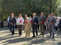 В 85ю годовщину начала блокады Ленинграда в Барнауле возложили цветы к памятному знаку