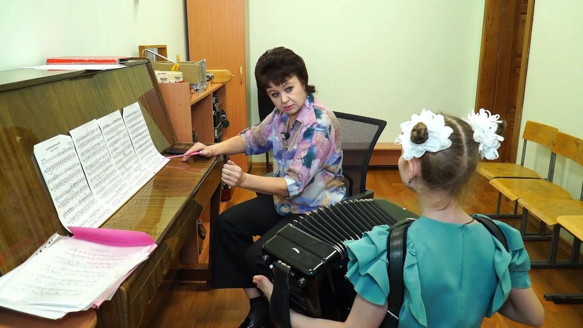 10-летняя Олеся Тагаева из села Смоленского стала лауреатом III Всероссийского фестиваля «Душа баяна» в Москве 10-летняя Олеся Тагаева из села Смоленского стала лауреатом III Всероссийского фестиваля «Душа баяна» в Москве