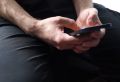 Россиянам перечислили признаки заражения смартфона вирусом