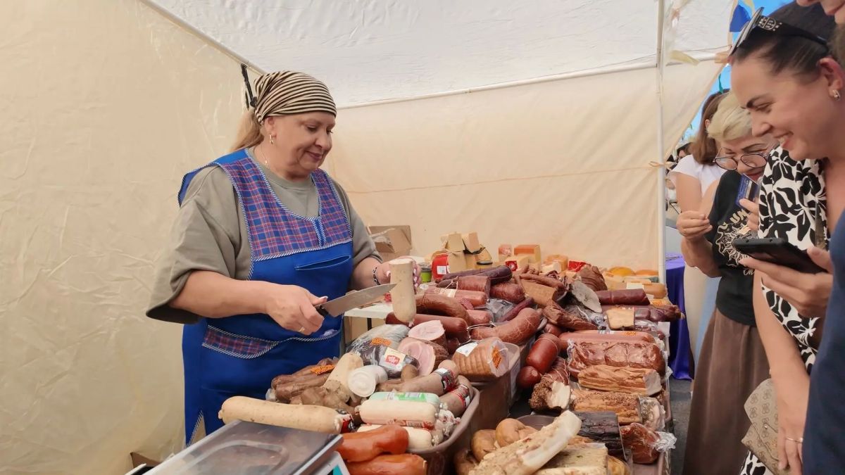 Более 5000 горожан посетили Большую продовольственную ярмарку Более 5000 горожан посетили Большую продовольственную ярмарку
