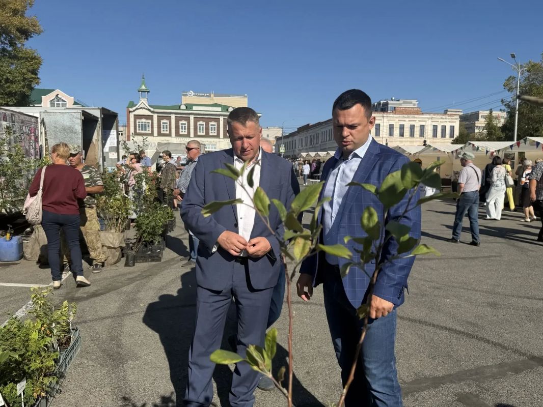 Более 5000 горожан посетили Большую продовольственную ярмарку Более 5000 горожан посетили Большую продовольственную ярмарку