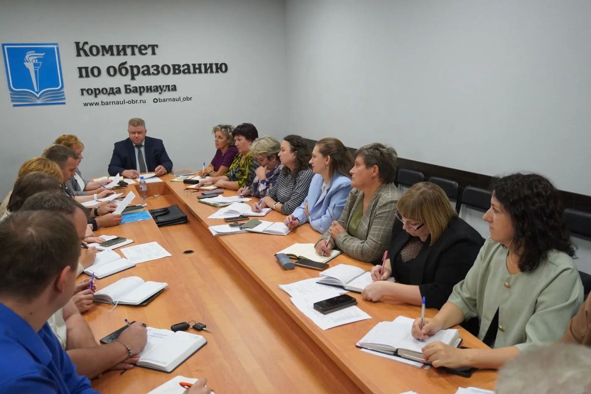 Ход модернизации школьных систем образования обсудили в Барнауле