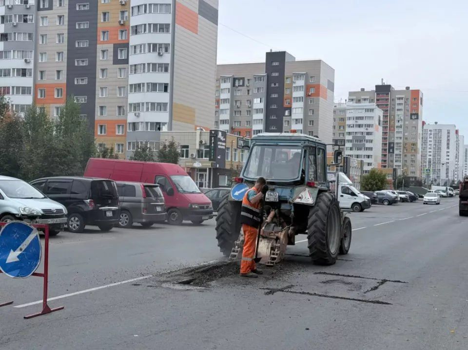 В Барнауле ремонтируют четыре участка дорог В Барнауле ремонтируют четыре участка дорог