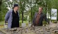 Вячеслав Франк и Захар Прилепин прогулялись по Нагорному парку Барнаула