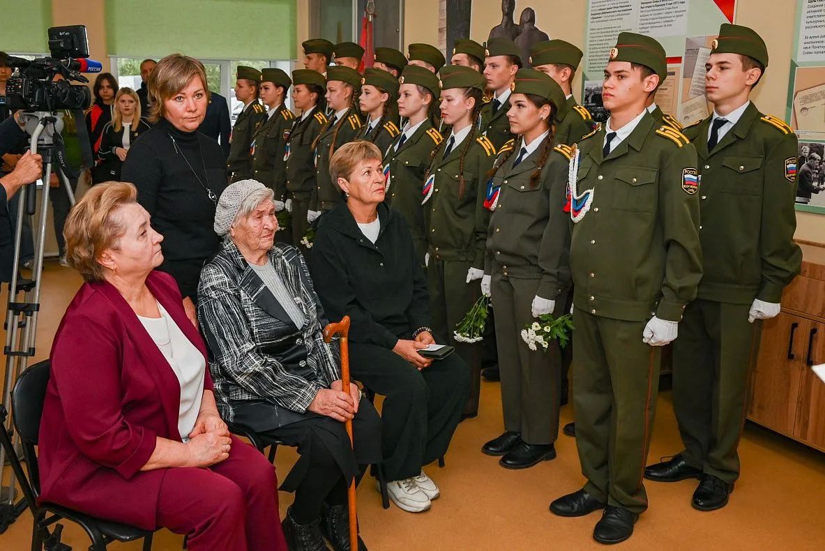 Мемориальную экспозицию, посвященную герою СВО, открыли в Барнауле Мемориальную экспозицию, посвященную герою СВО, открыли в Барнауле