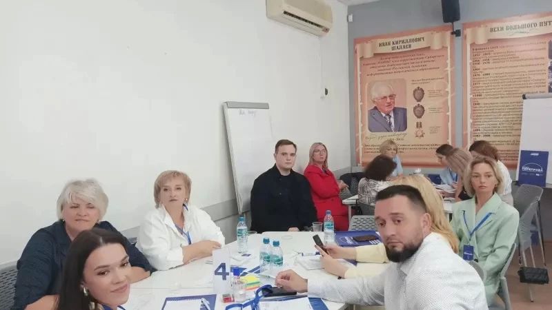 Новые подходы к поддержке подростков обсудили в Алтайском крае